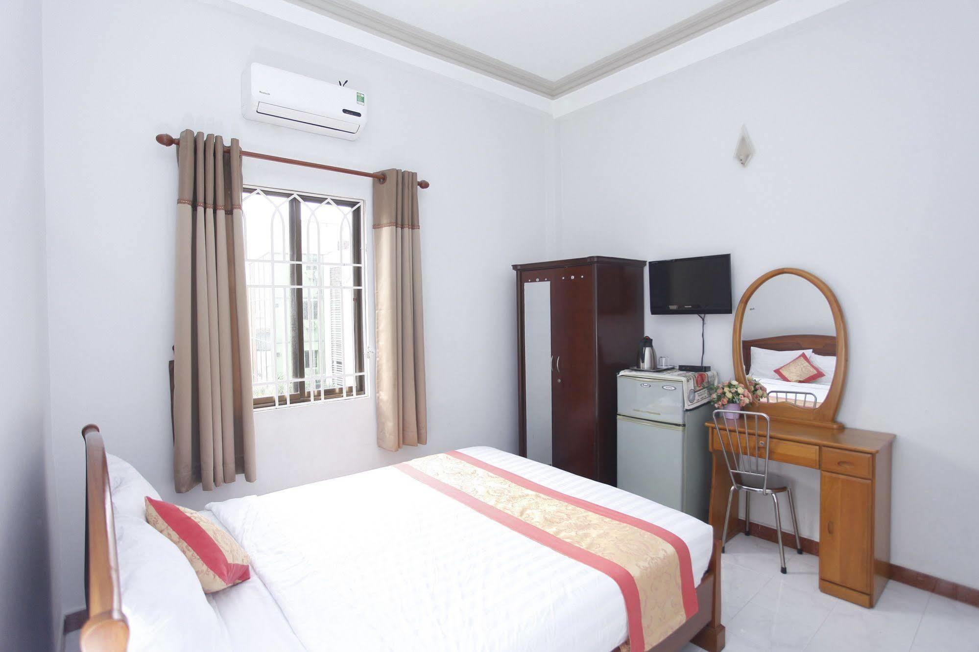 Madam Cuc Hotel Ho Chi Minh City Exterior photo